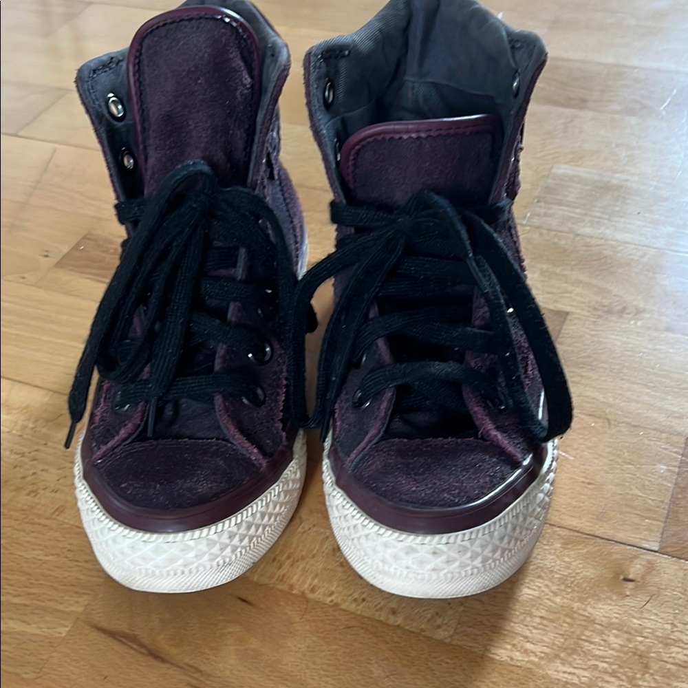 Converse| High tops| Burgundy Leather